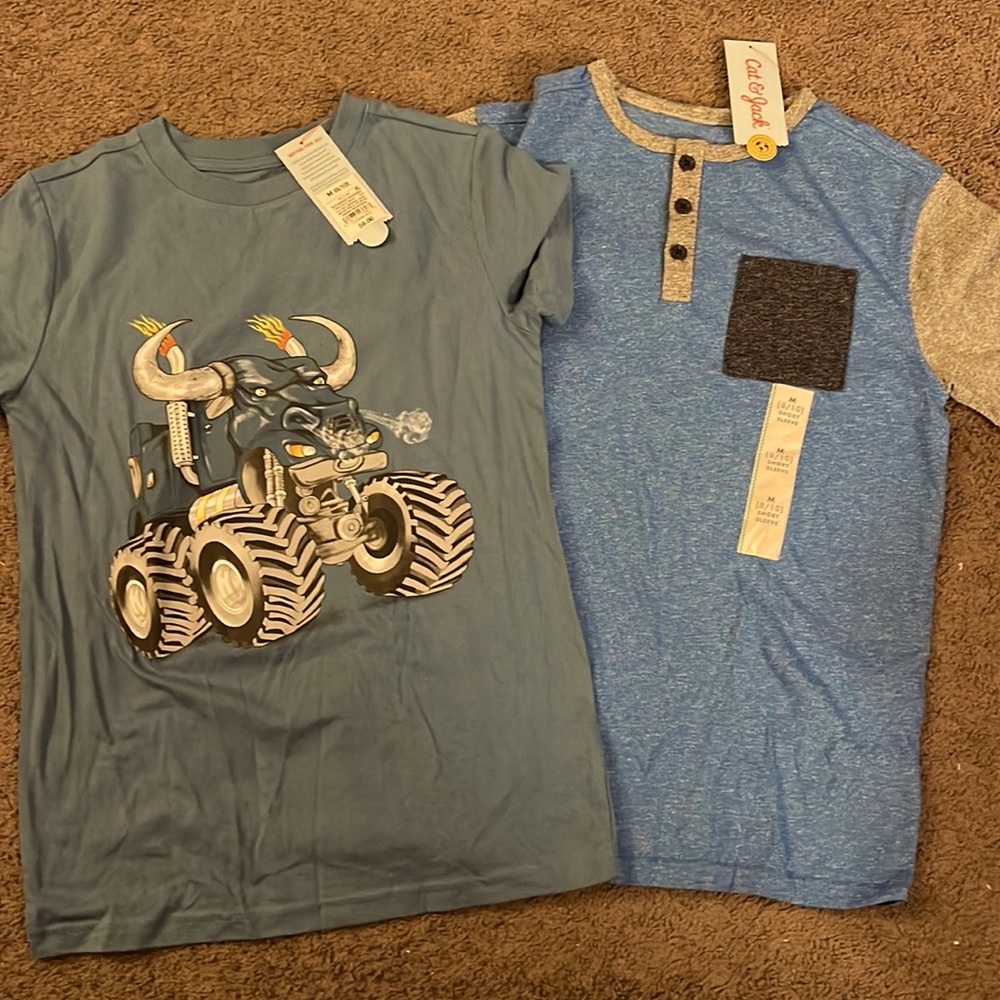 NWT Cat & Jack Boys T-Shirts size M